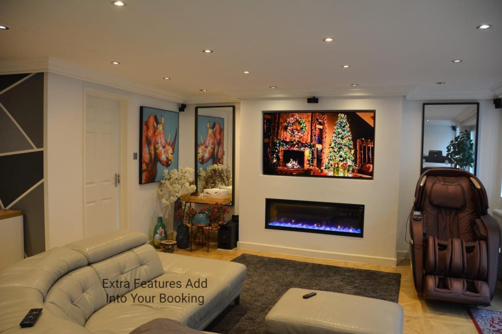 Cozy, Modern, Spacious 4 Bedroom House In London Romford Exteriör bild