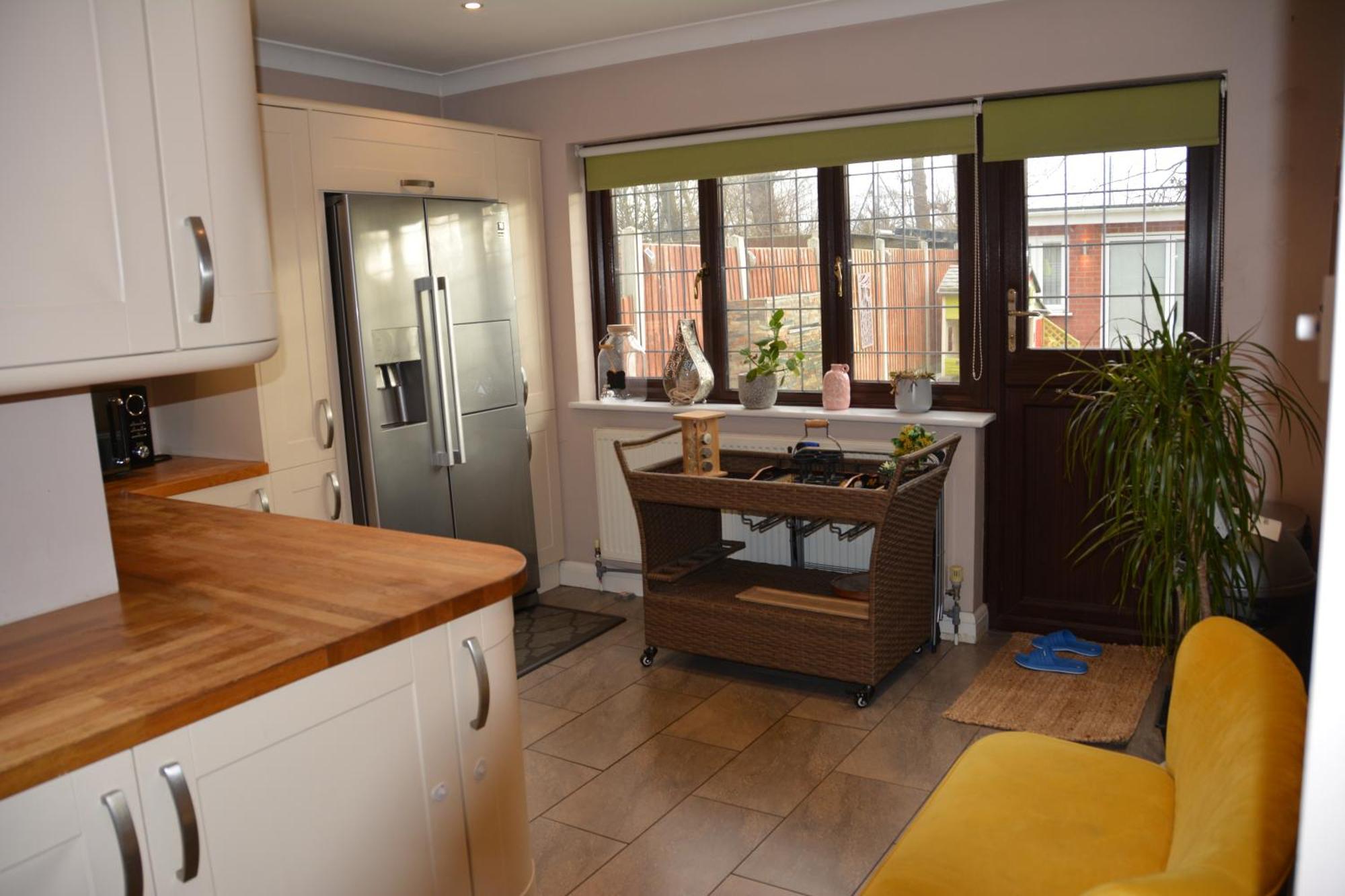 Cozy, Modern, Spacious 4 Bedroom House In London Romford Exteriör bild